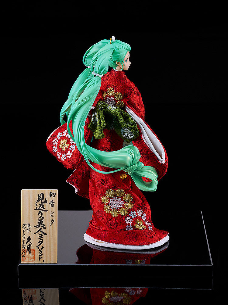 Character Vocal Series 01: Hatsune Miku Beauty Looking Back Miku Ver. -Kyugetsu Collaboration Japanese Doll <br>[Pre-Order 19/01/25]