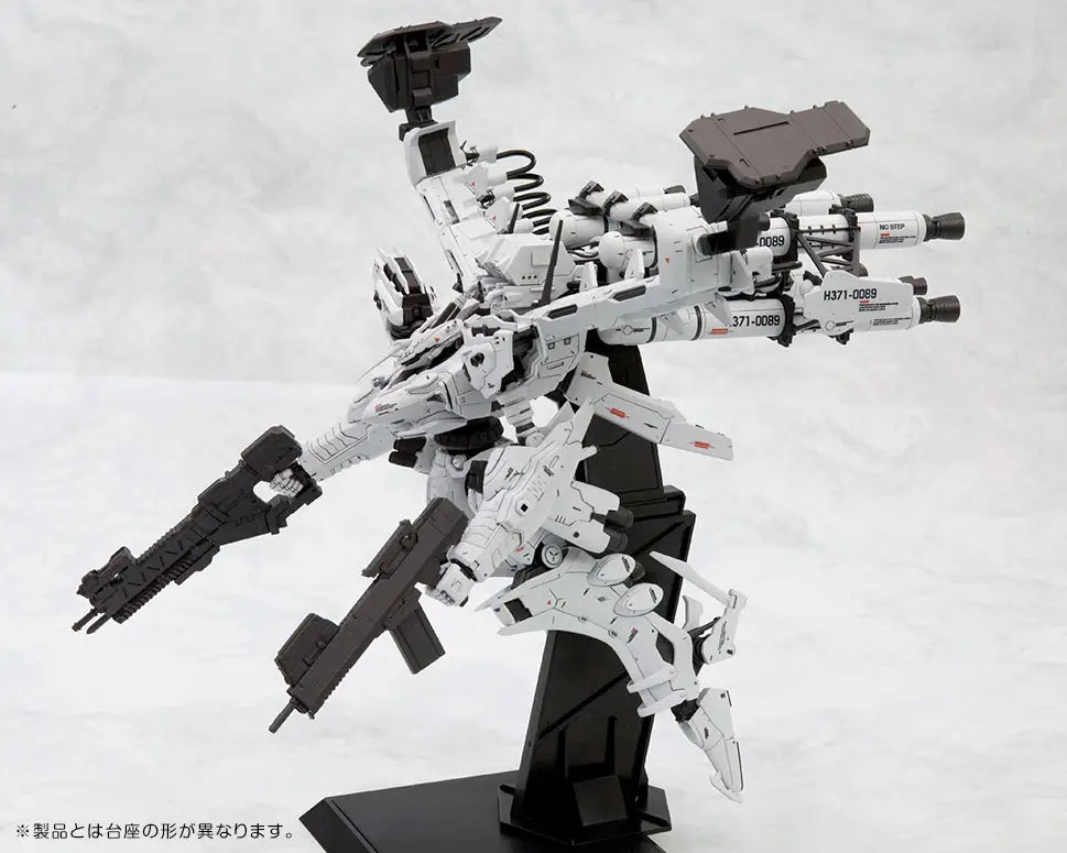 Armored Core Lineark White-Glint & V.O.B Set (VI090) Re-run<br>[Pre-Order 30/06/26]