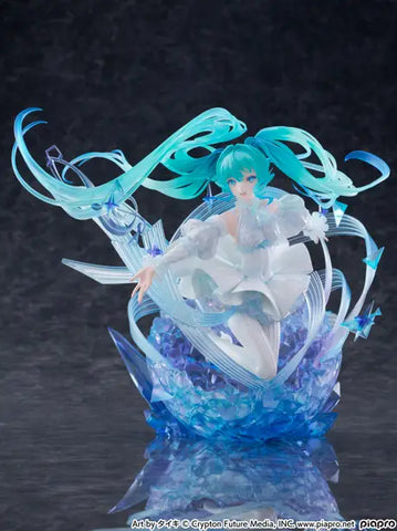 Character Vocal Series 01: Hatsune Miku Crystal Dress Ver.-　1/7 Scale Figure<br>[Pre-Order 14/09/25]