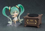 Character Vocal Series 01: Hatsune Miku Symphony 5th Anniversary Ver. Nendoroid No.1538 re-run<br>[Pre-Order 09/11/25]