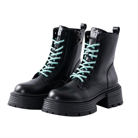 Moeyu Hatsune Miku Millennium Ice Candy short winter boots with detachable furry trim, featuring a cozy and stylish design for autumn and winter wear.