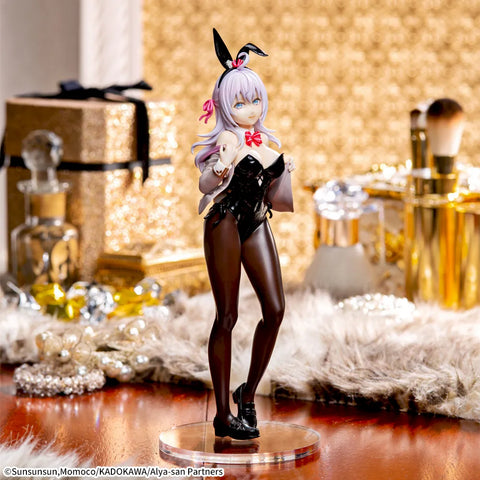 Figurines Sega - The Girl Next Door Who Sometimes Whispers in Russian - Alya Luminasta Bunny Figure