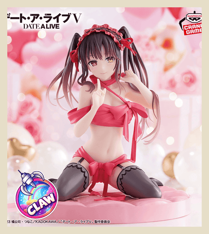 Paw Machine 🕹️Paw Game - Hot Girls Kneeling On Your Desk!
